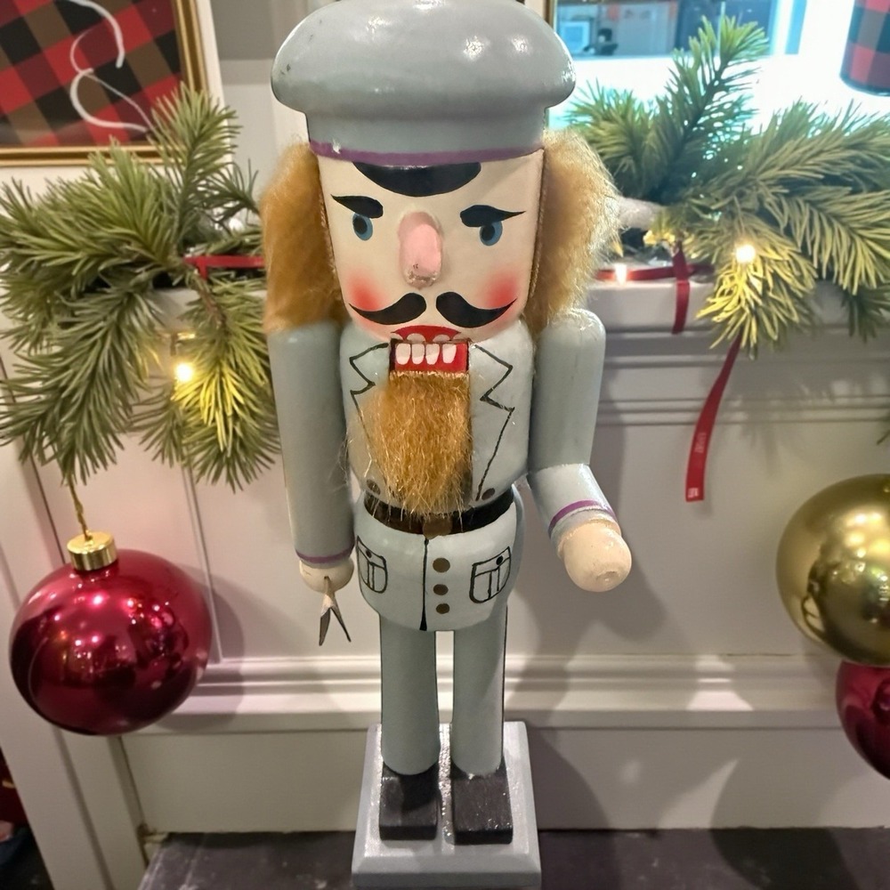 🎄 Vintage Wooden Nutcracker Set of 2 14"King 10"Soldier Hand Painted Christmas - Picture 2 of 8